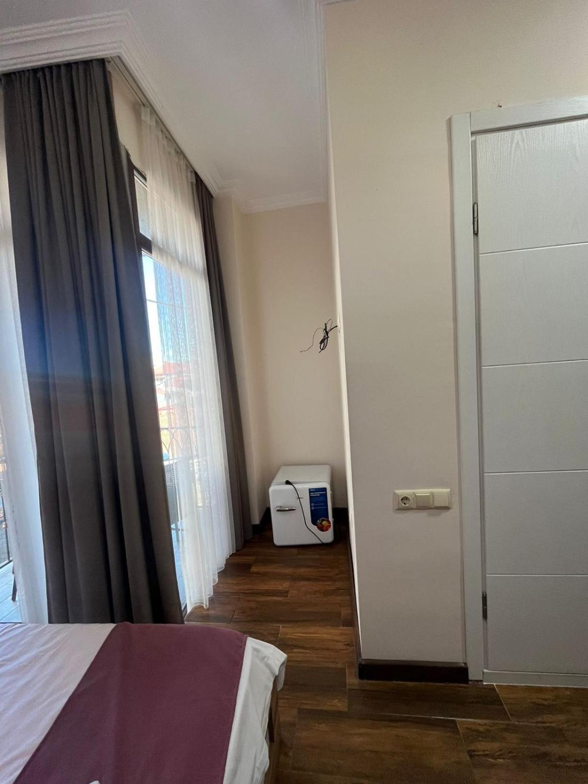 Mahali Hotel Batumi Exterior foto